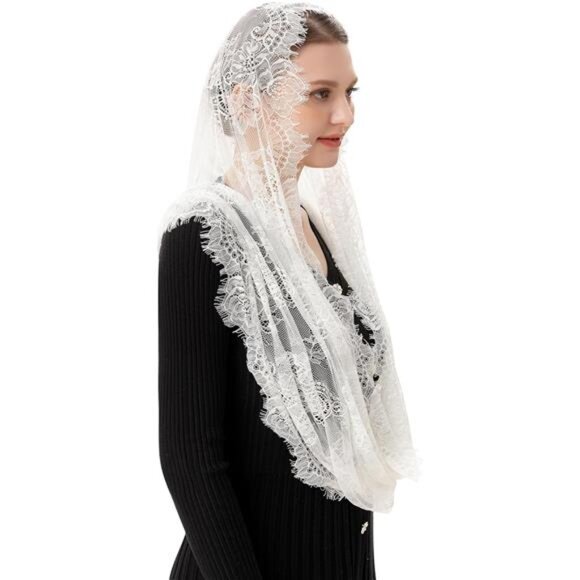 Spanish Style Lace Traditional Head Cover White - Picture 4 of 5